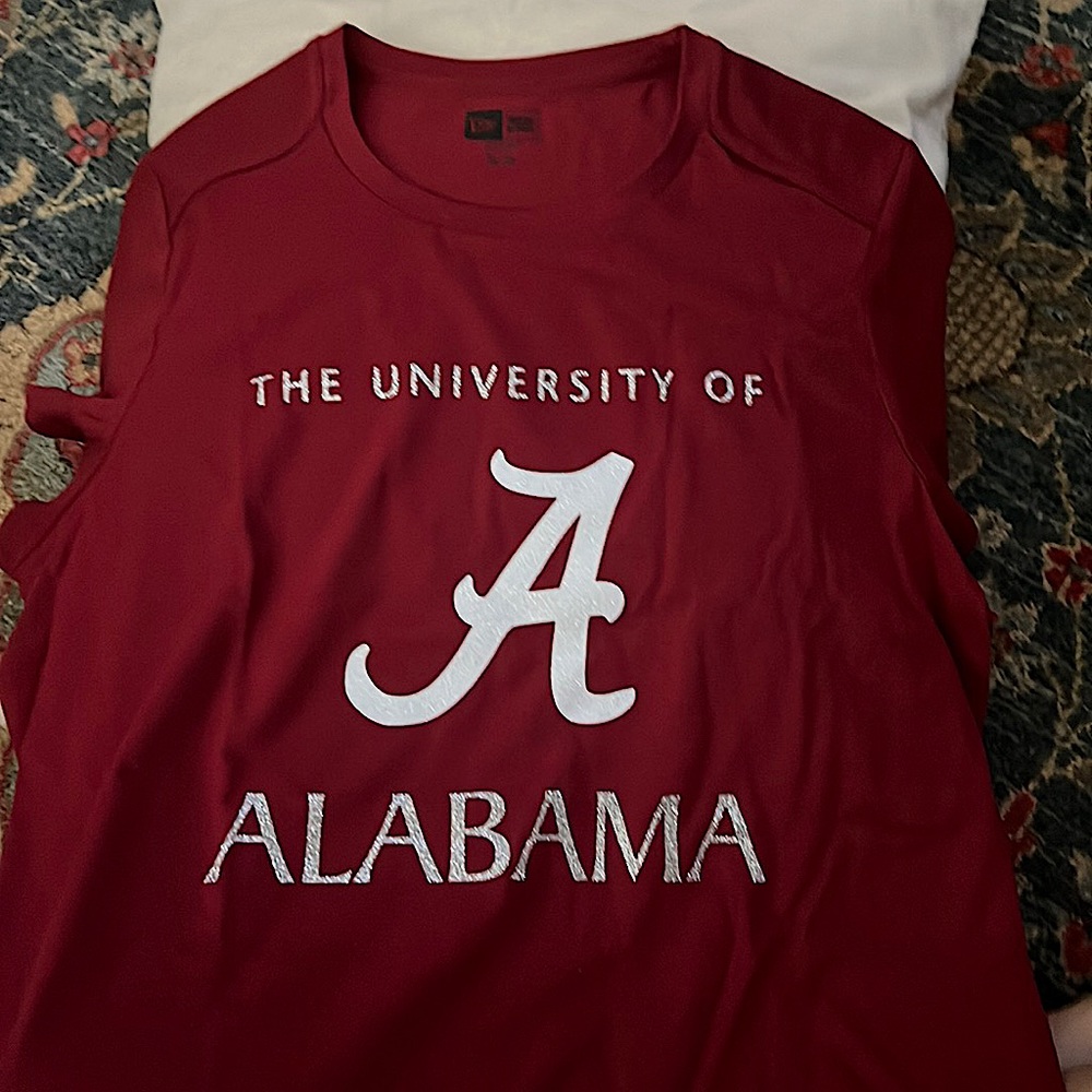 Brand new University of Alabama women’s T-shirt size XL